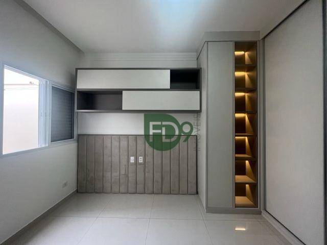 Casa à venda com 3 quartos, 201m² - Foto 23