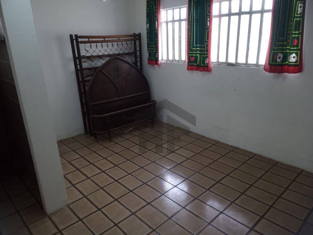 Casa, 4 quartos, 180 m² - Foto 4