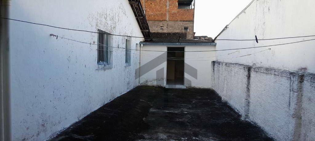 Casa à venda com 2 quartos, 171m² - Foto 19