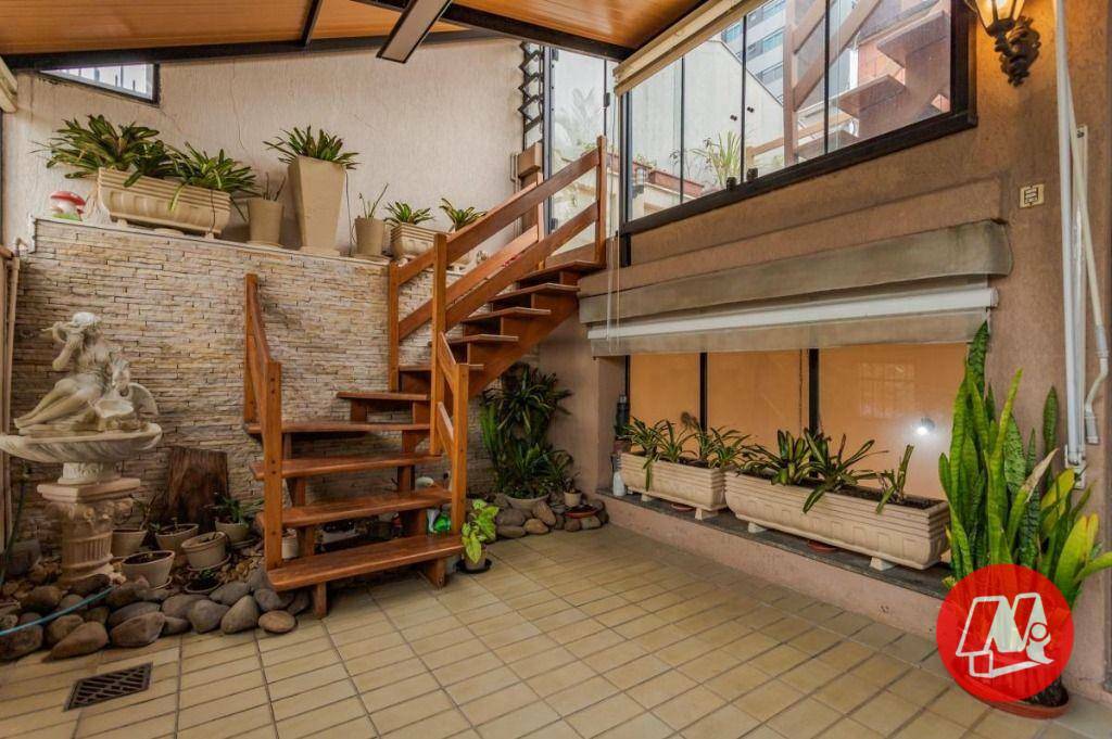 Apartamento para alugar com 3 quartos, 206m² - Foto 31
