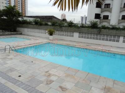 Apartamento para alugar com 3 quartos, 170m² - Foto 12