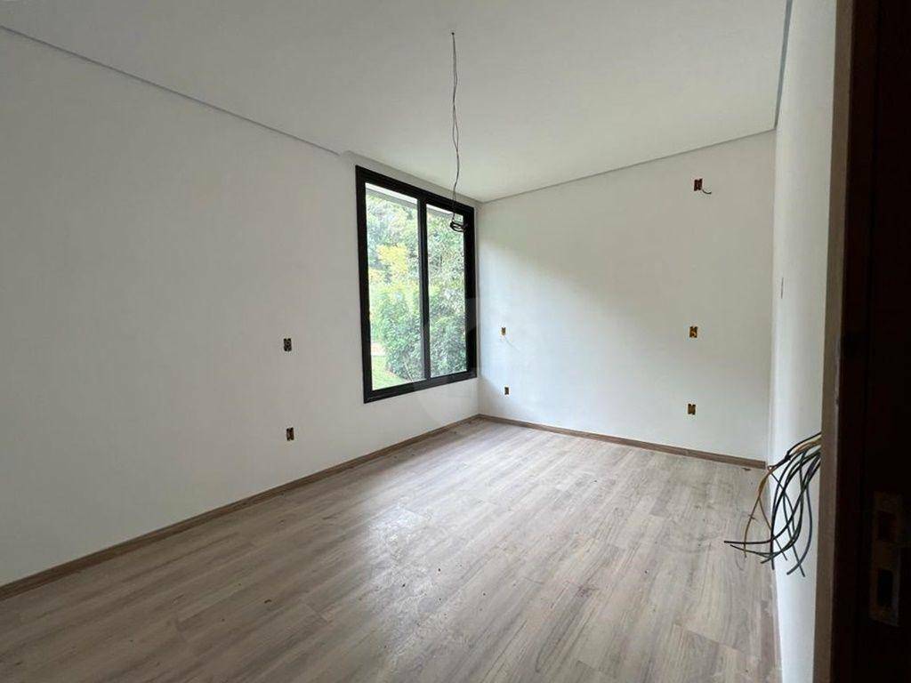 Casa à venda com 3 quartos, 300m² - Foto 16