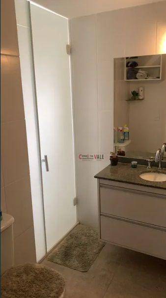 Apartamento à venda com 2 quartos, 68m² - Foto 11