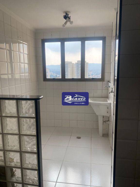 Apartamento à venda com 2 quartos, 60m² - Foto 12