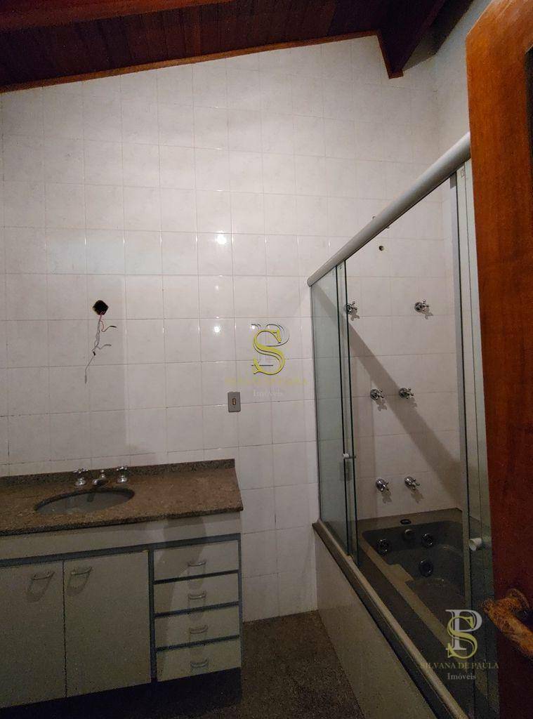 Chácara à venda com 6 quartos, 1600m² - Foto 20