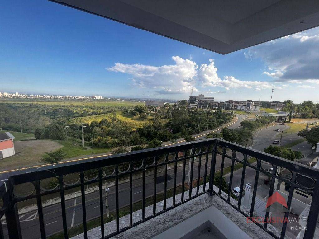 Apartamento para alugar com 3 quartos, 158m² - Foto 1