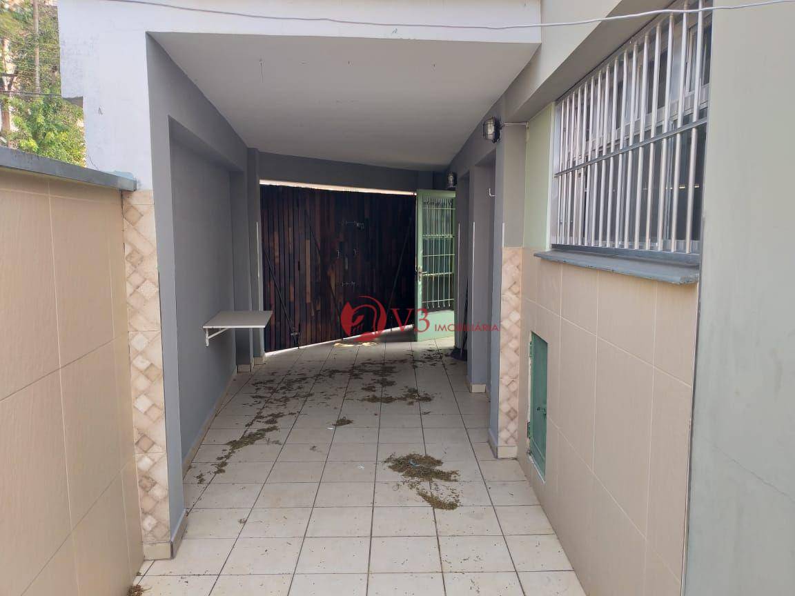 Sobrado à venda com 3 quartos, 130m² - Foto 1