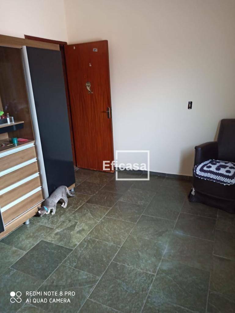 Casa à venda com 2 quartos, 230m² - Foto 35