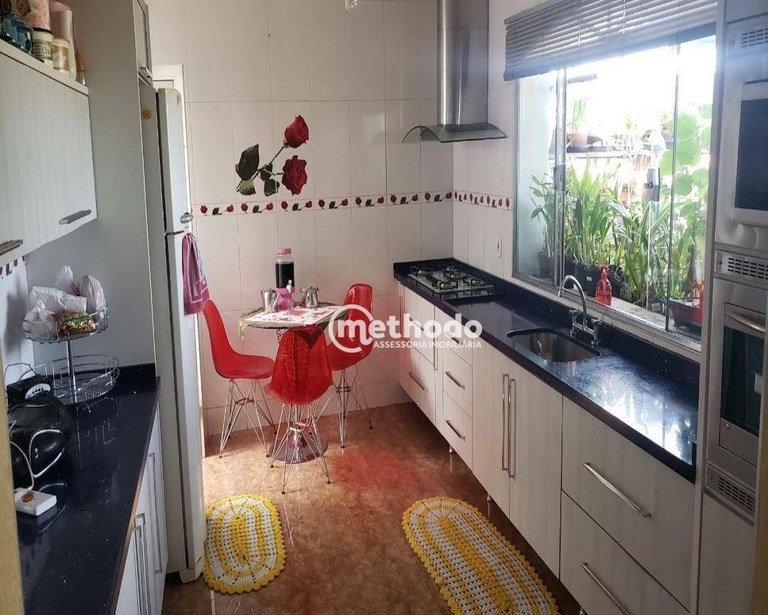 Casa à venda com 3 quartos, 340m² - Foto 28