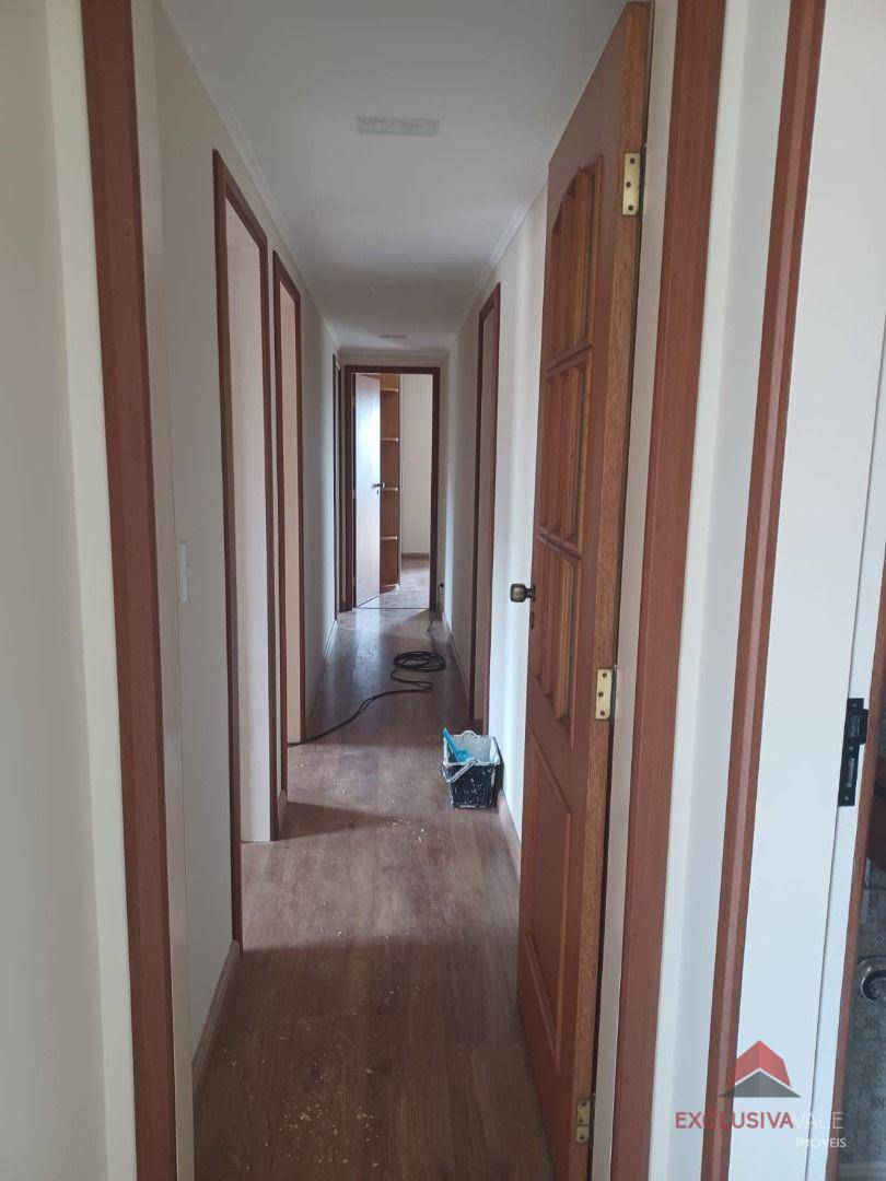 Apartamento à venda e aluguel com 4 quartos, 180m² - Foto 8