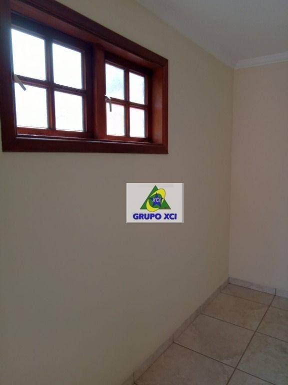 Casa de Condomínio à venda com 3 quartos, 350m² - Foto 9