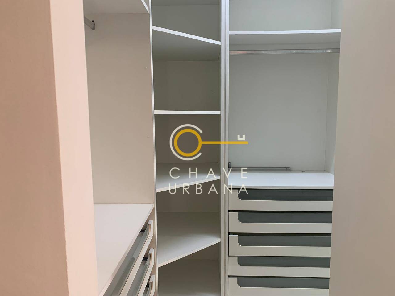 Apartamento à venda com 3 quartos, 159m² - Foto 7