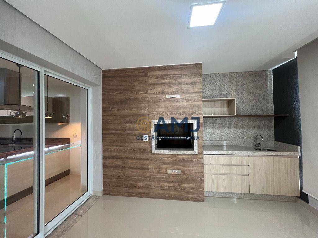 Apartamento à venda com 3 quartos, 207m² - Foto 25