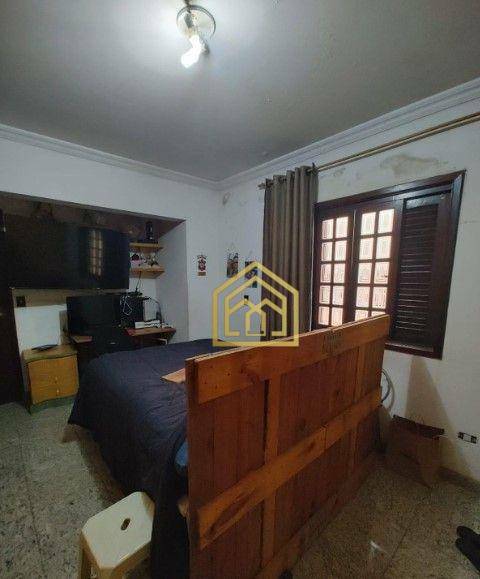 Sobrado à venda com 4 quartos, 250m² - Foto 13