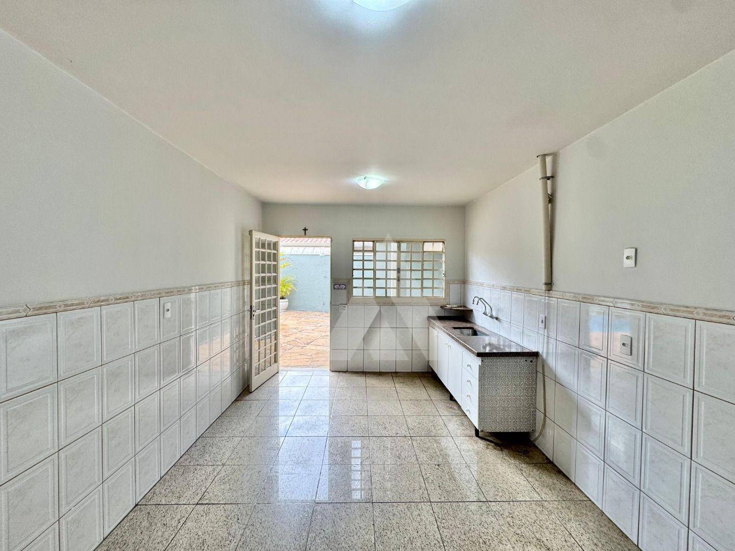 Casa, 3 quartos, 198 m² - Foto 5