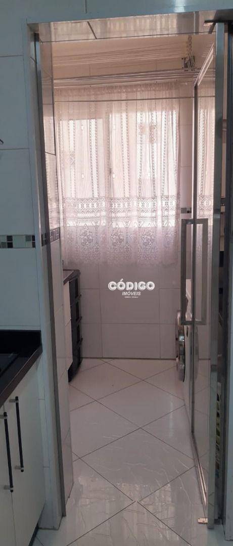 Apartamento à venda com 3 quartos, 64m² - Foto 26