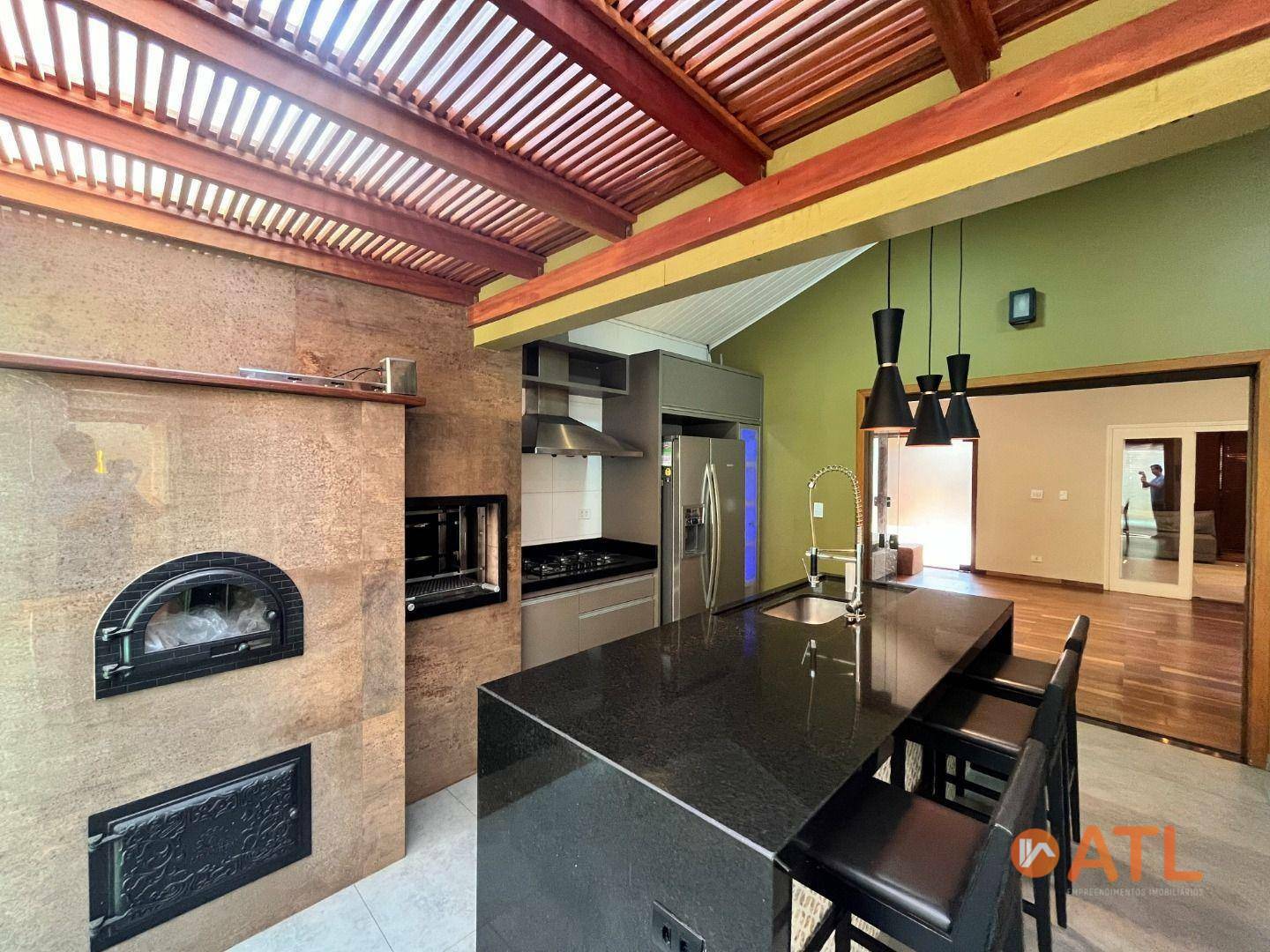 Casa à venda com 3 quartos, 359m² - Foto 7