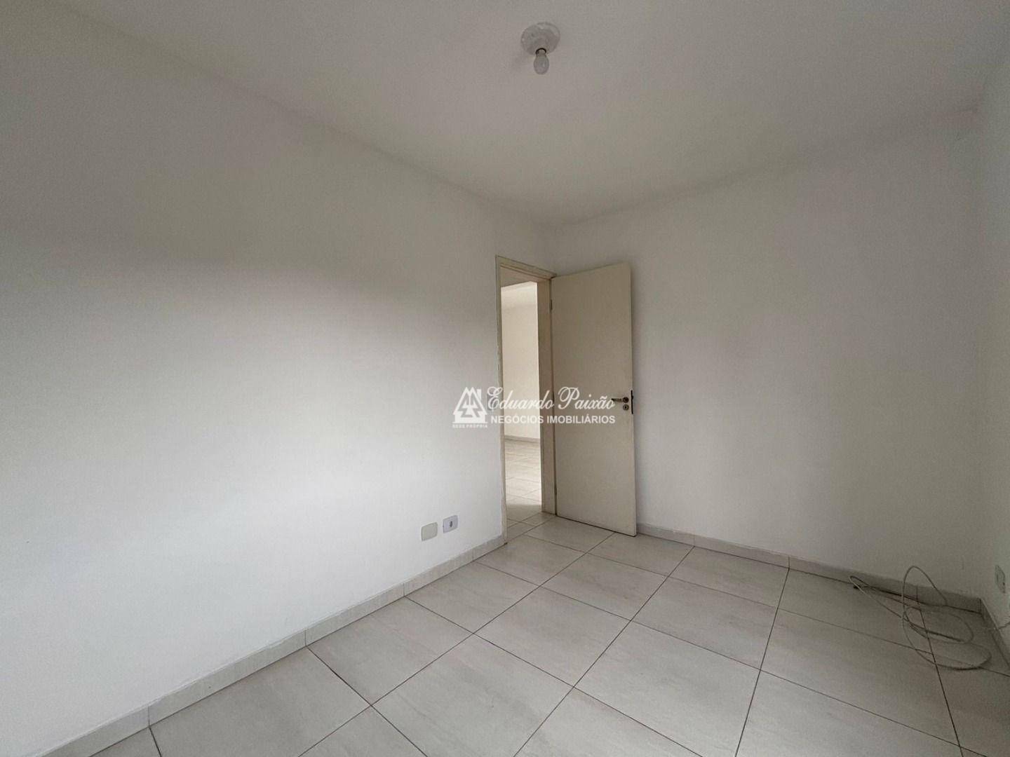 Apartamento para alugar com 2 quartos, 62m² - Foto 8