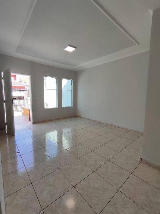 Casa à venda com 3 quartos, 140m² - Foto 1