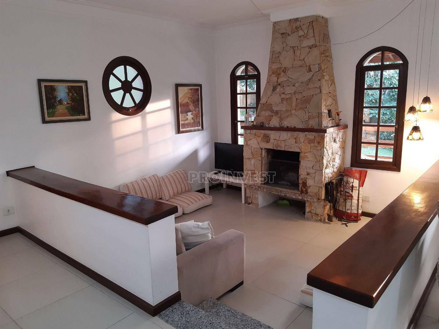 Casa à venda com 3 quartos, 323m² - Foto 16