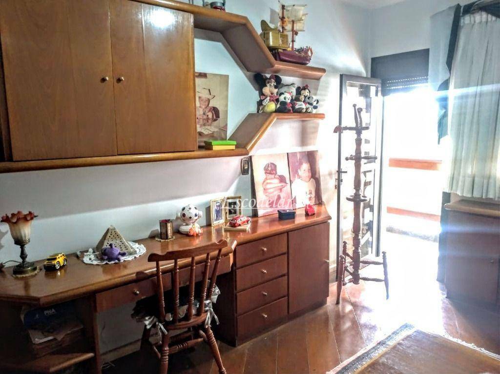 Apartamento à venda com 4 quartos, 190m² - Foto 15