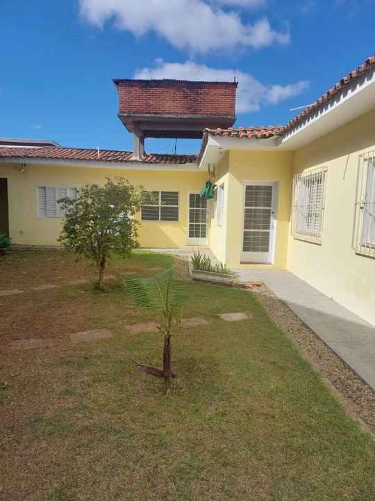 Casa à venda com 4 quartos, 220m² - Foto 9