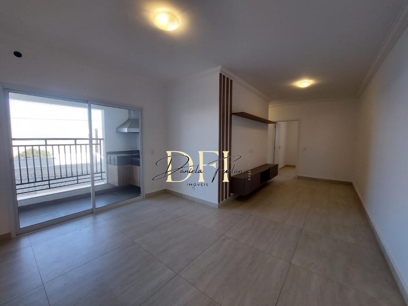 Apartamento à venda com 3 quartos, 80m² - Foto 1