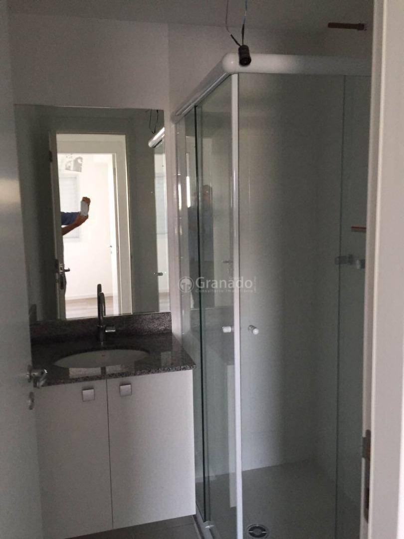 Apartamento à venda com 2 quartos, 65m² - Foto 2