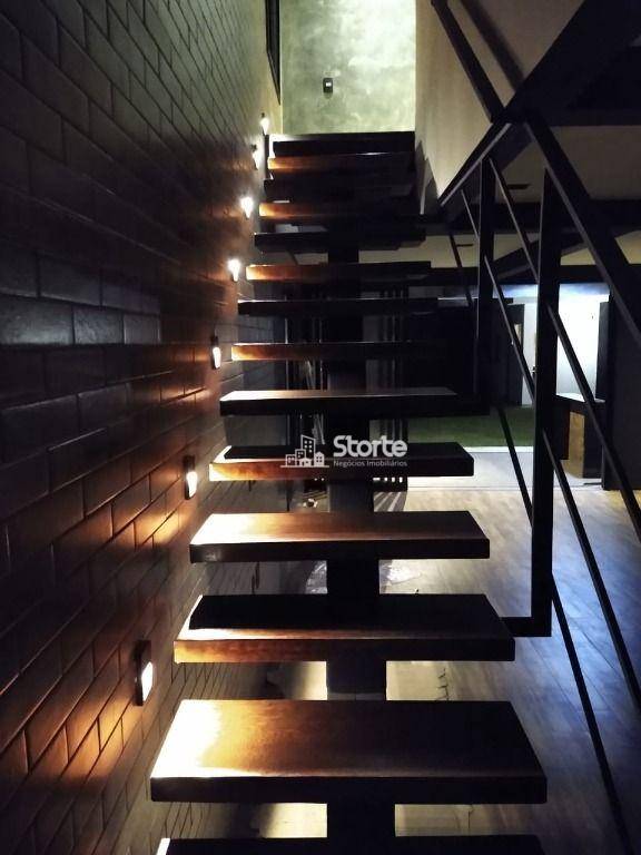 Casa, 4 quartos, 220 m² - Foto 13