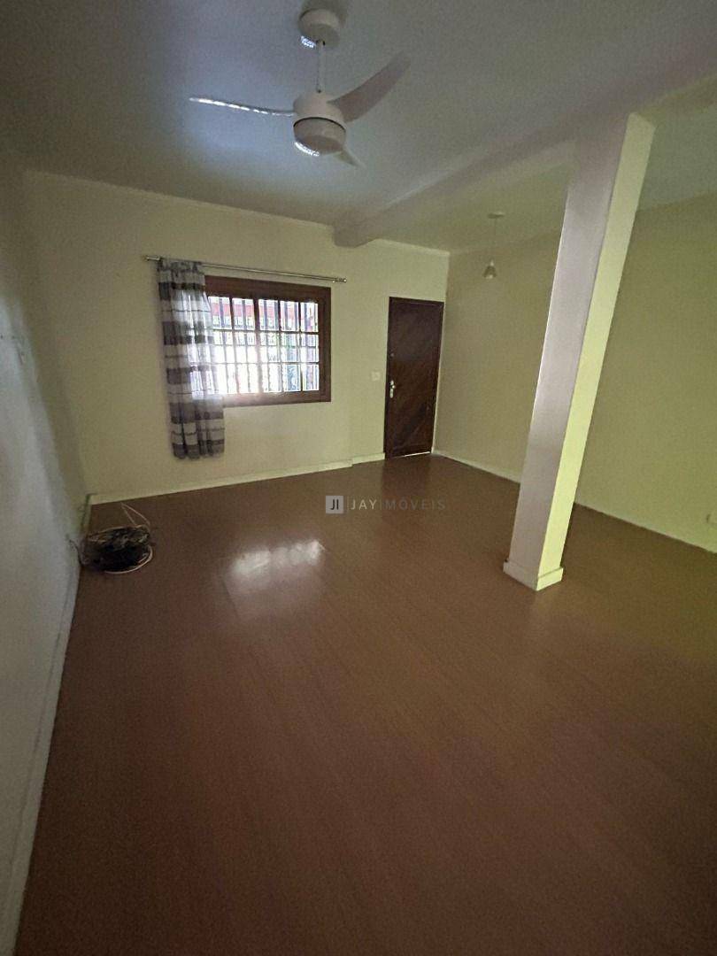 Sobrado à venda com 3 quartos, 135m² - Foto 2