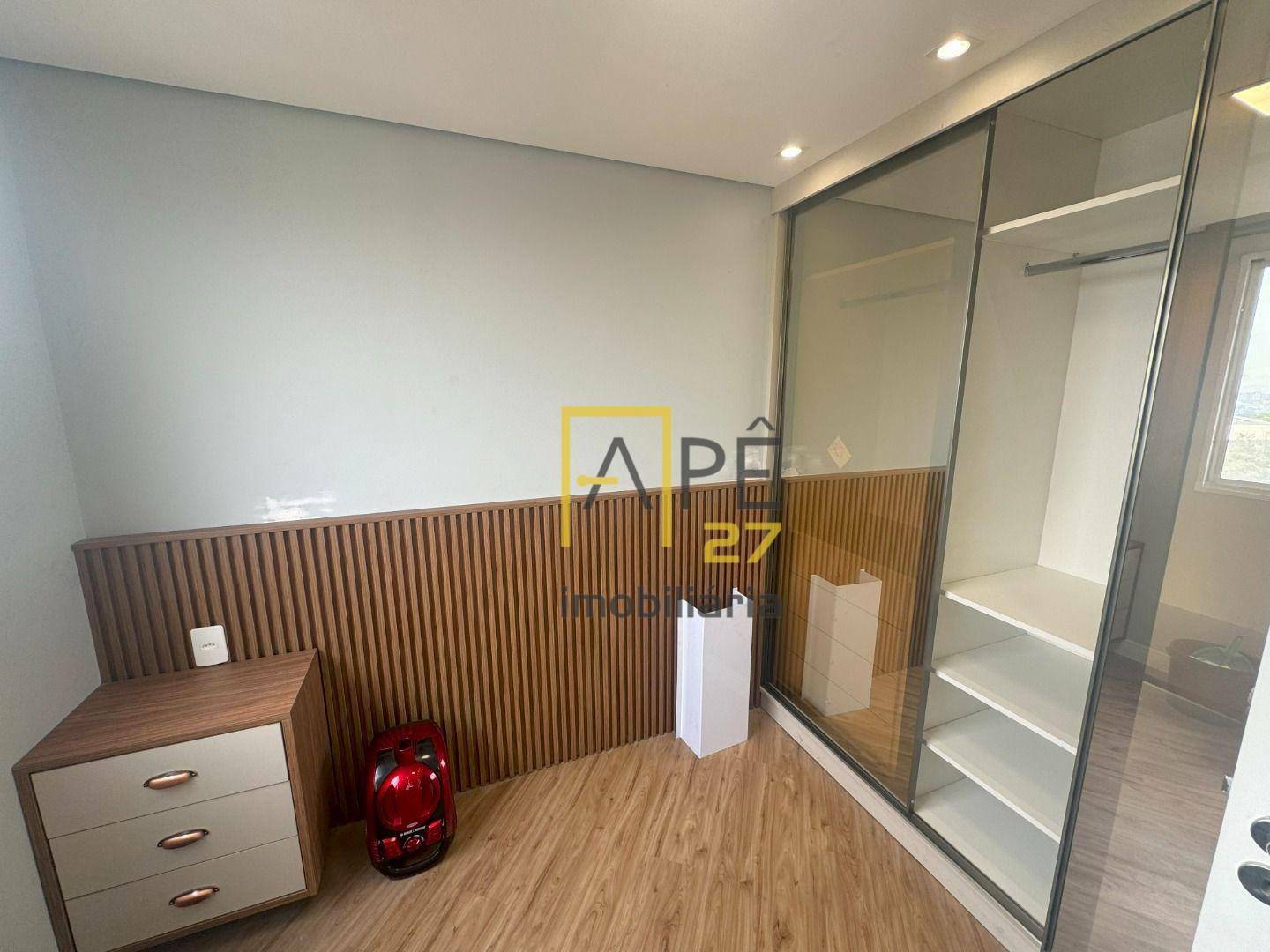 Apartamento para alugar com 2 quartos, 38m² - Foto 17