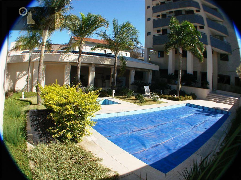 Apartamento à venda com 3 quartos, 208m² - Foto 4