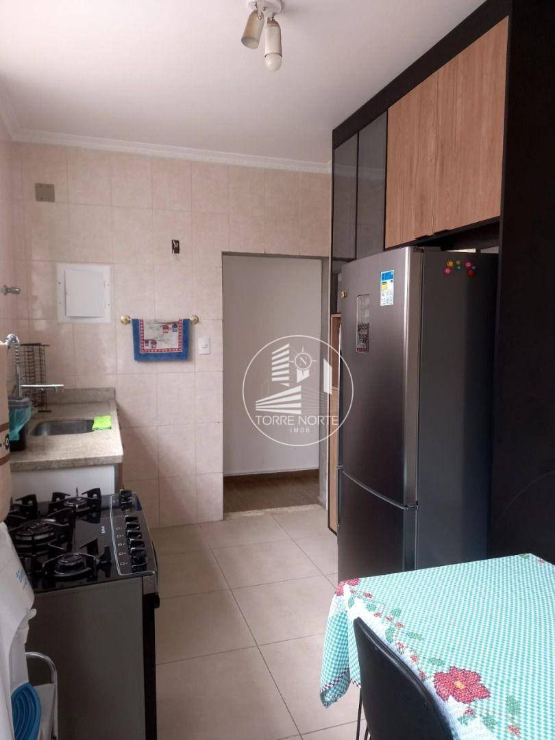 Apartamento à venda com 2 quartos, 80m² - Foto 16