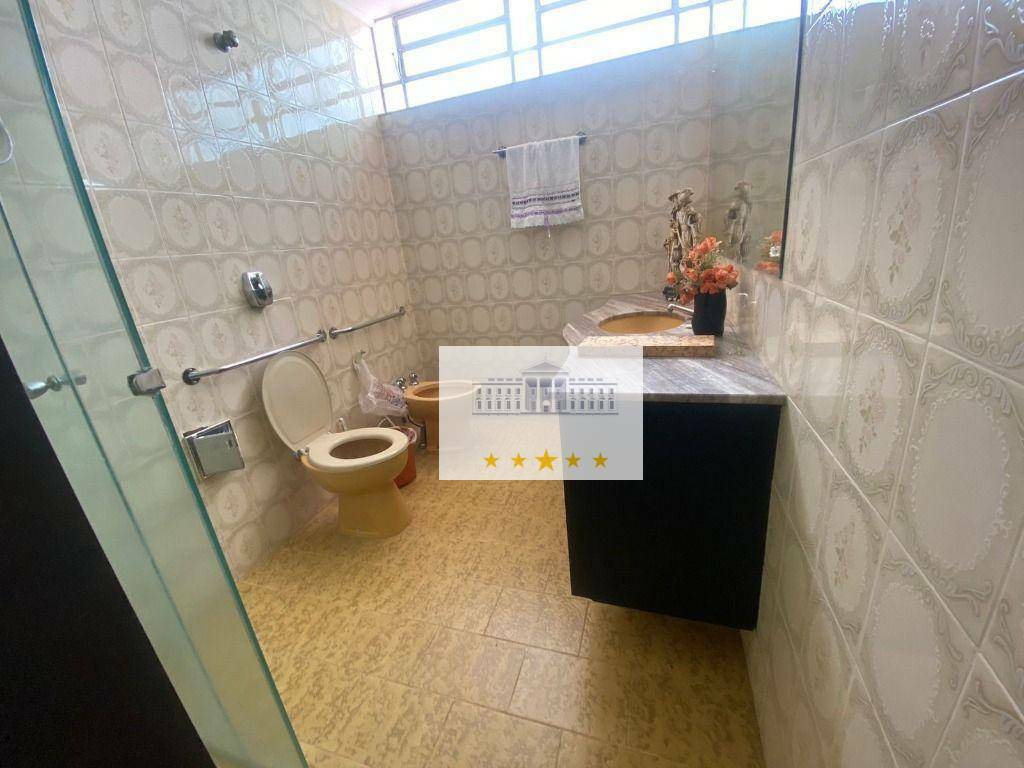 Casa à venda com 3 quartos, 400m² - Foto 4