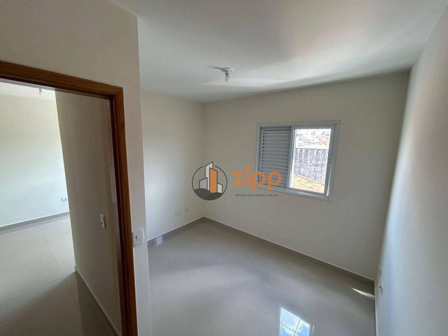 Casa para alugar com 2 quartos, 45m² - Foto 14