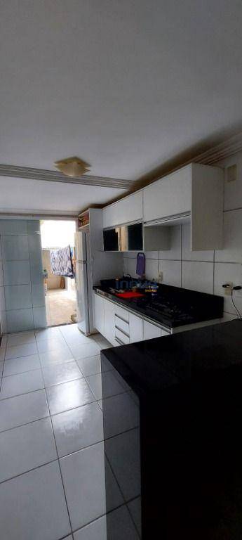 Casa à venda com 3 quartos, 100m² - Foto 12