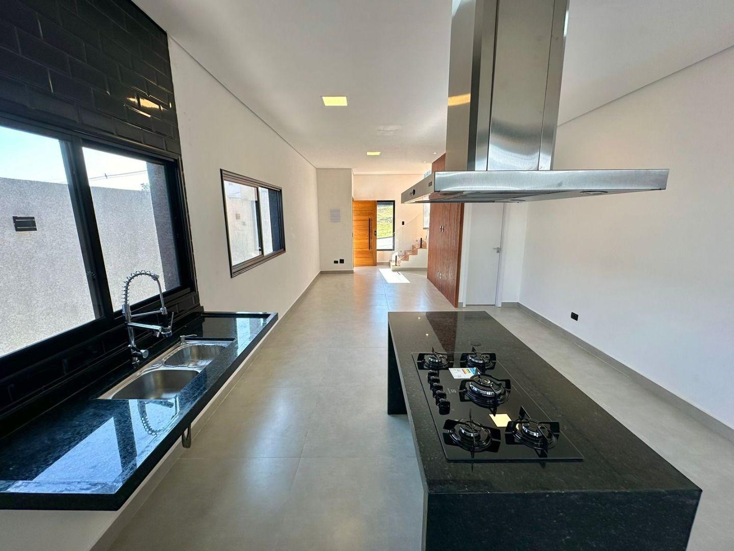Sobrado à venda com 3 quartos, 151m² - Foto 4