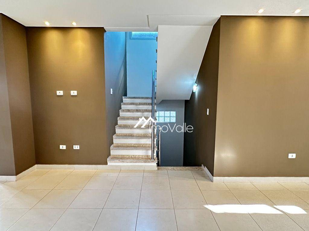 Casa de Condomínio para alugar com 4 quartos, 280m² - Foto 26
