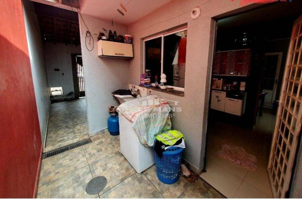 Casa à venda com 2 quartos, 50m² - Foto 3