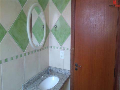 Apartamento para alugar com 2 quartos, 72m² - Foto 15