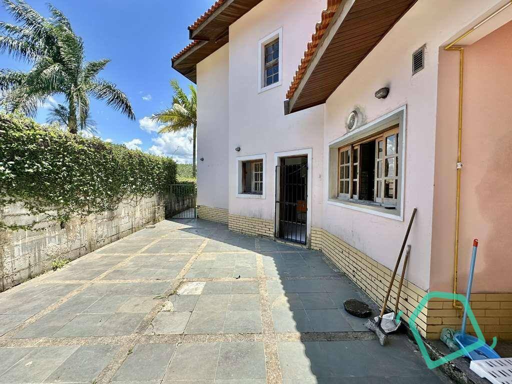 Casa de Condomínio à venda com 3 quartos, 255m² - Foto 40