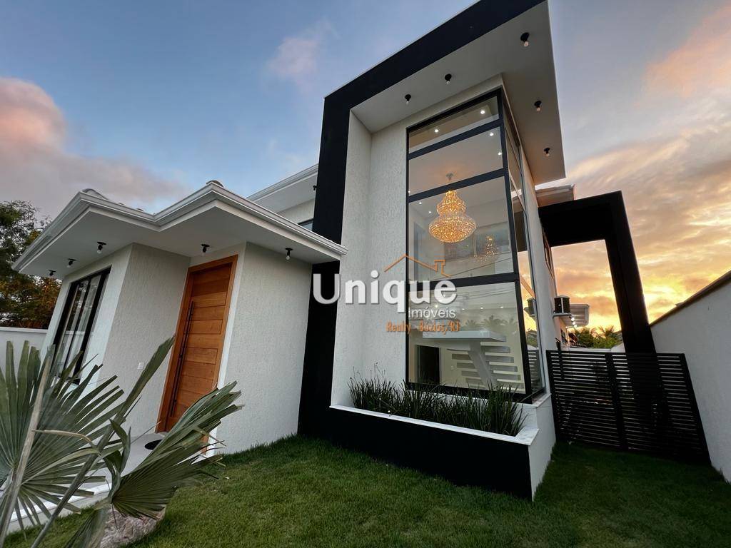 Casa de Condomínio à venda com 4 quartos, 209m² - Foto 2