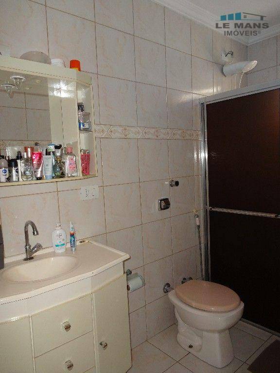 Casa à venda com 3 quartos, 169m² - Foto 19