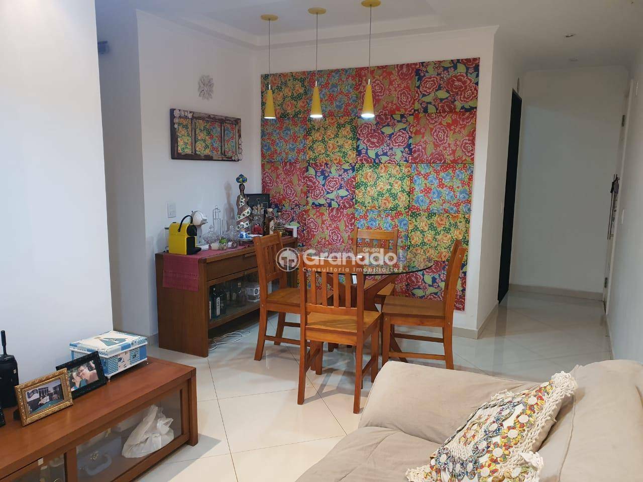 Apartamento à venda com 3 quartos, 65m² - Foto 1