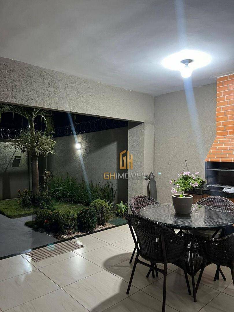 Casa à venda com 2 quartos, 90m² - Foto 5