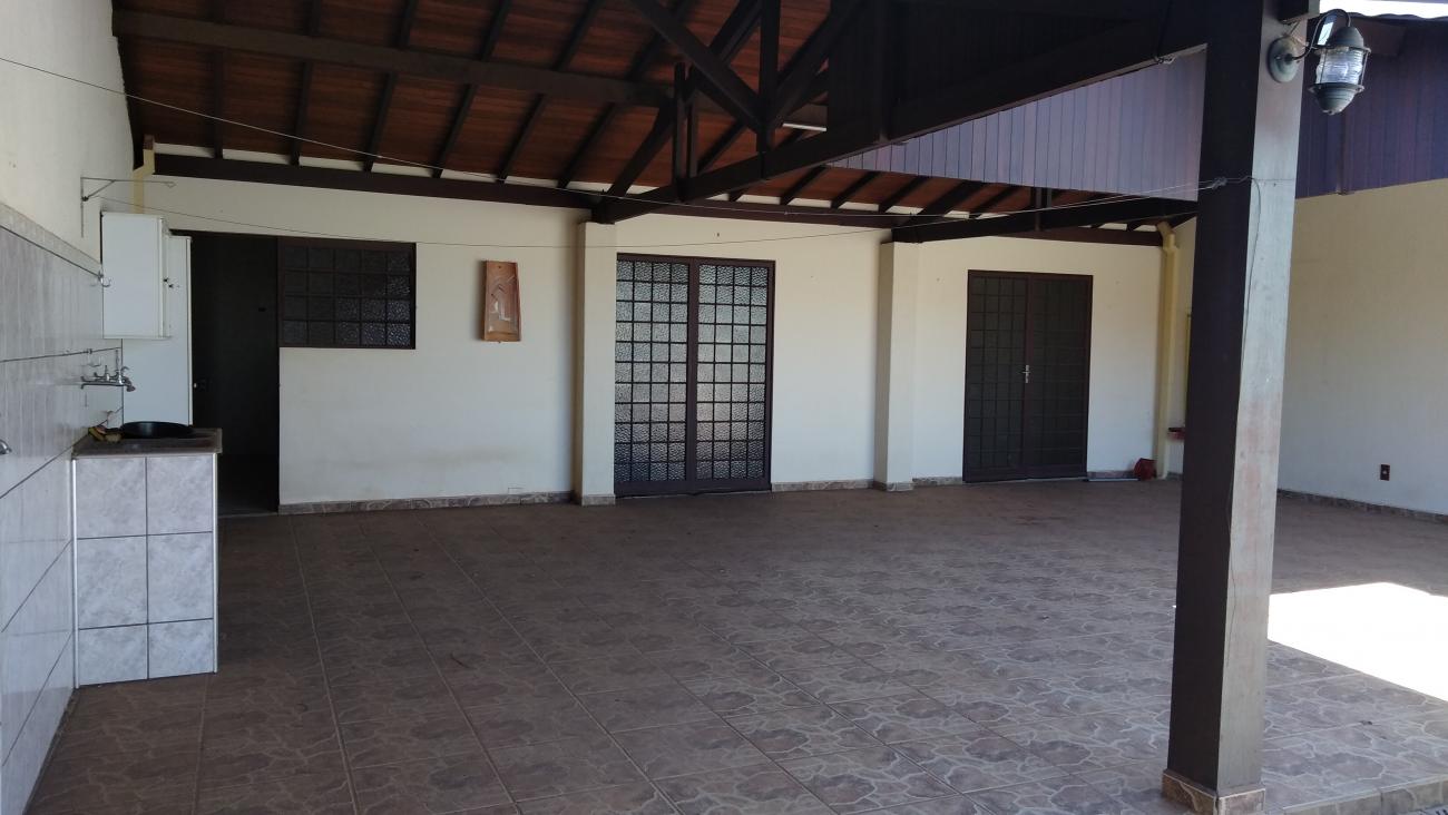 Casa à venda com 2 quartos, 300m² - Foto 5