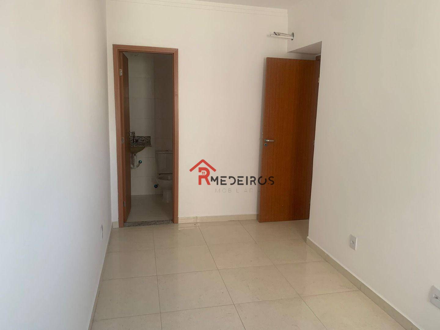 Apartamento para alugar com 2 quartos, 65m² - Foto 10