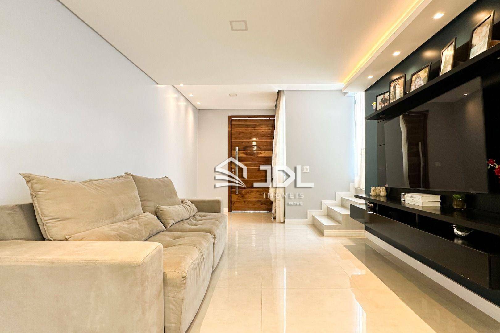 Casa à venda com 3 quartos, 347m² - Foto 5