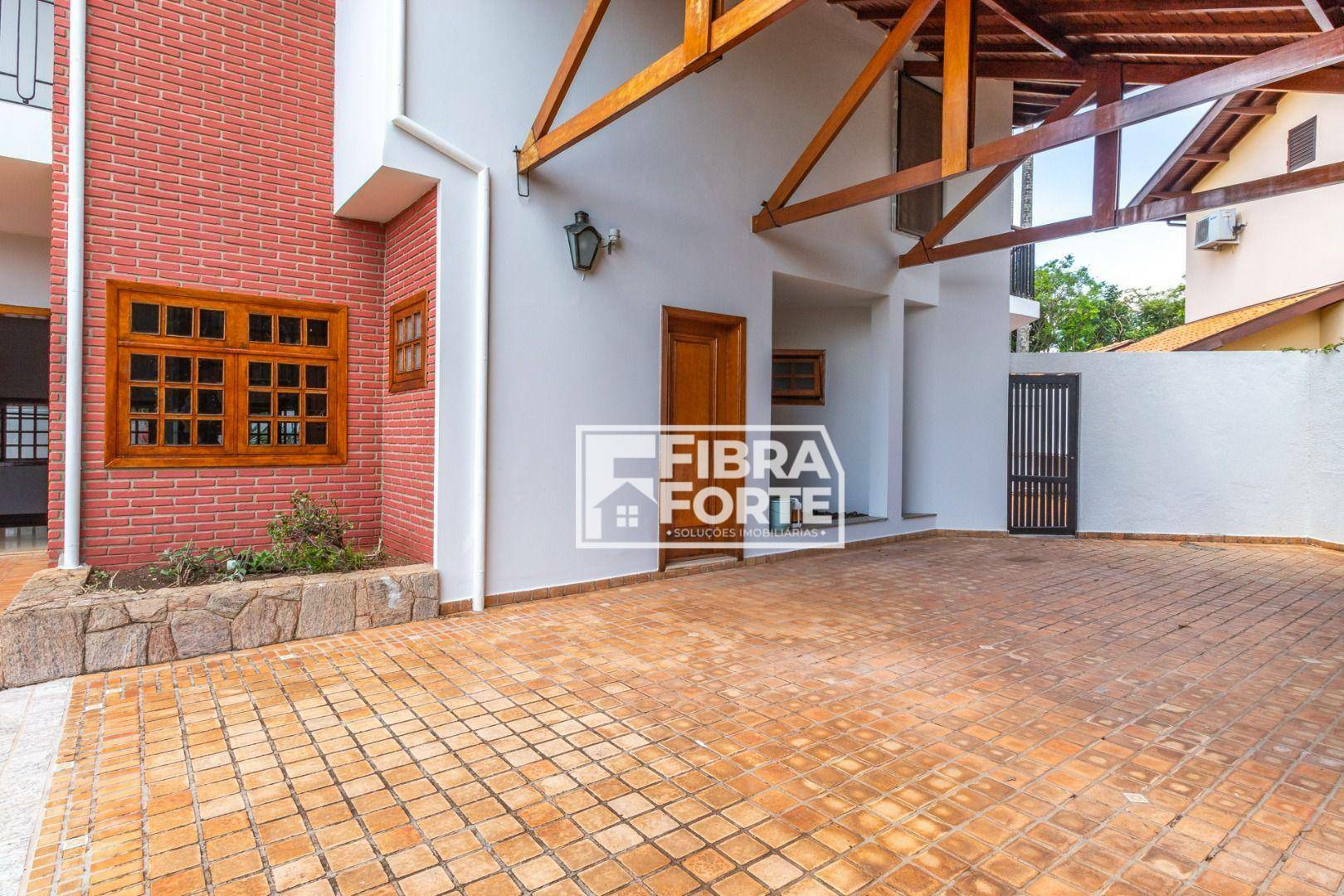 Casa de Condomínio à venda com 4 quartos, 455m² - Foto 4