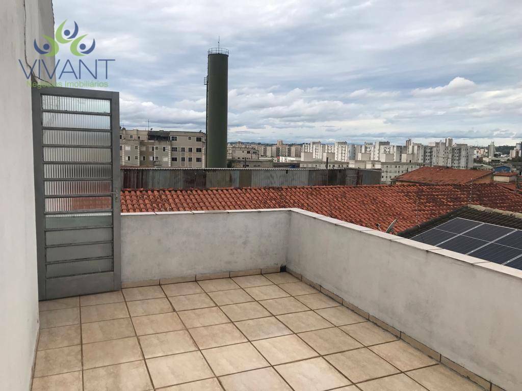 Sobrado à venda com 4 quartos, 318m² - Foto 4